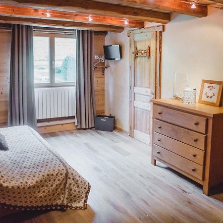 Апартаменти La Ferme Des Cousines Saint-Sigismond  Екстер'єр фото