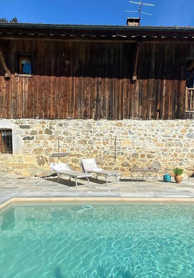 Апартаменти La Ferme Des Cousines Saint-Sigismond  Екстер'єр фото