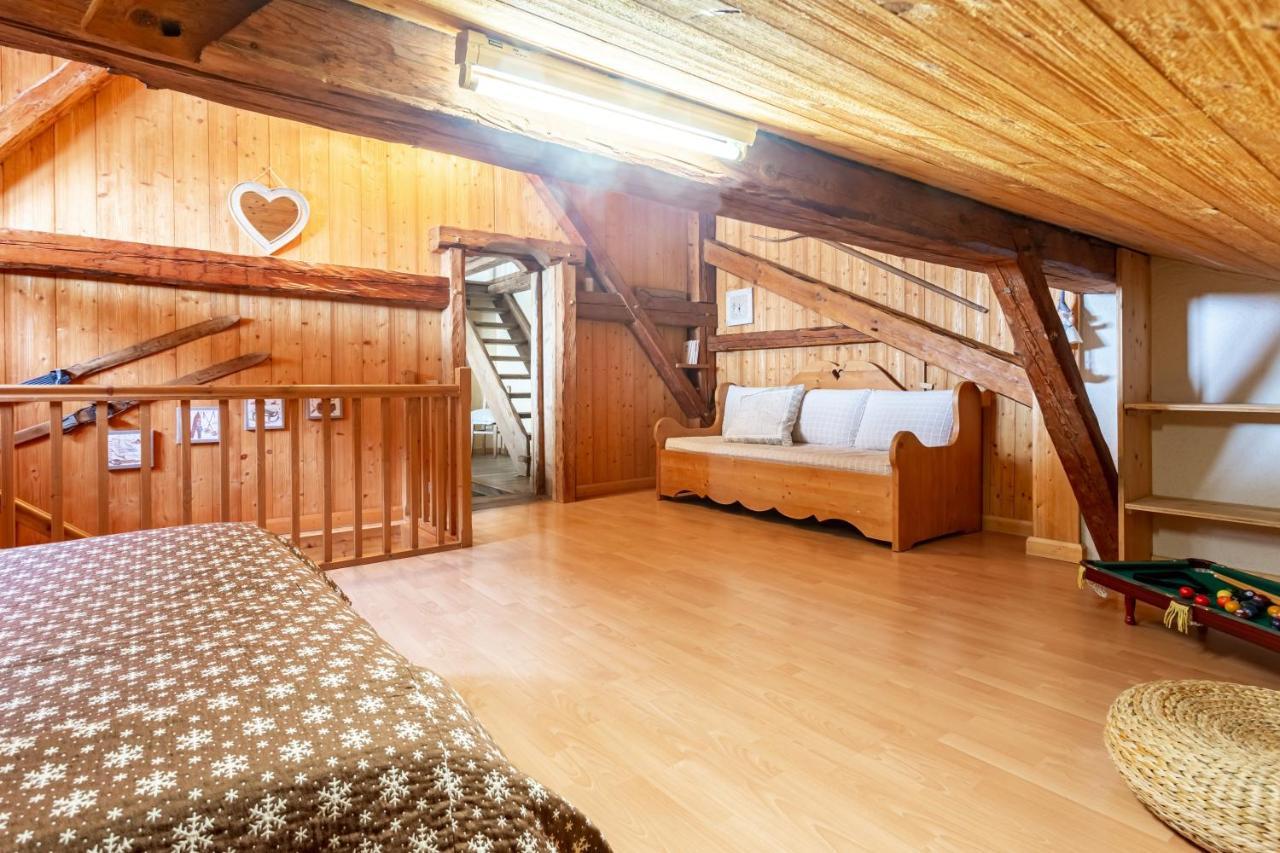 Апартаменти La Ferme Des Cousines Saint-Sigismond  Екстер'єр фото