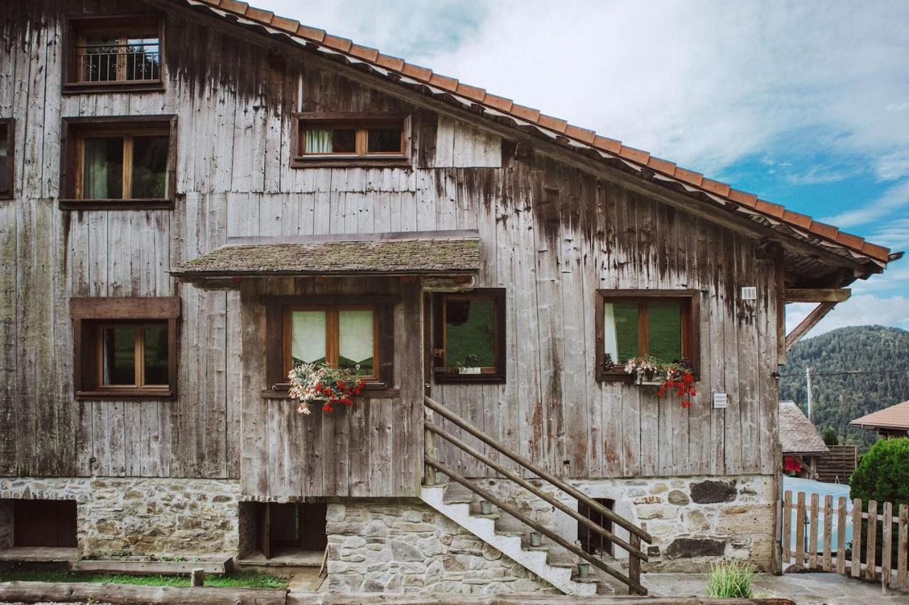Апартаменти La Ferme Des Cousines Saint-Sigismond  Екстер'єр фото